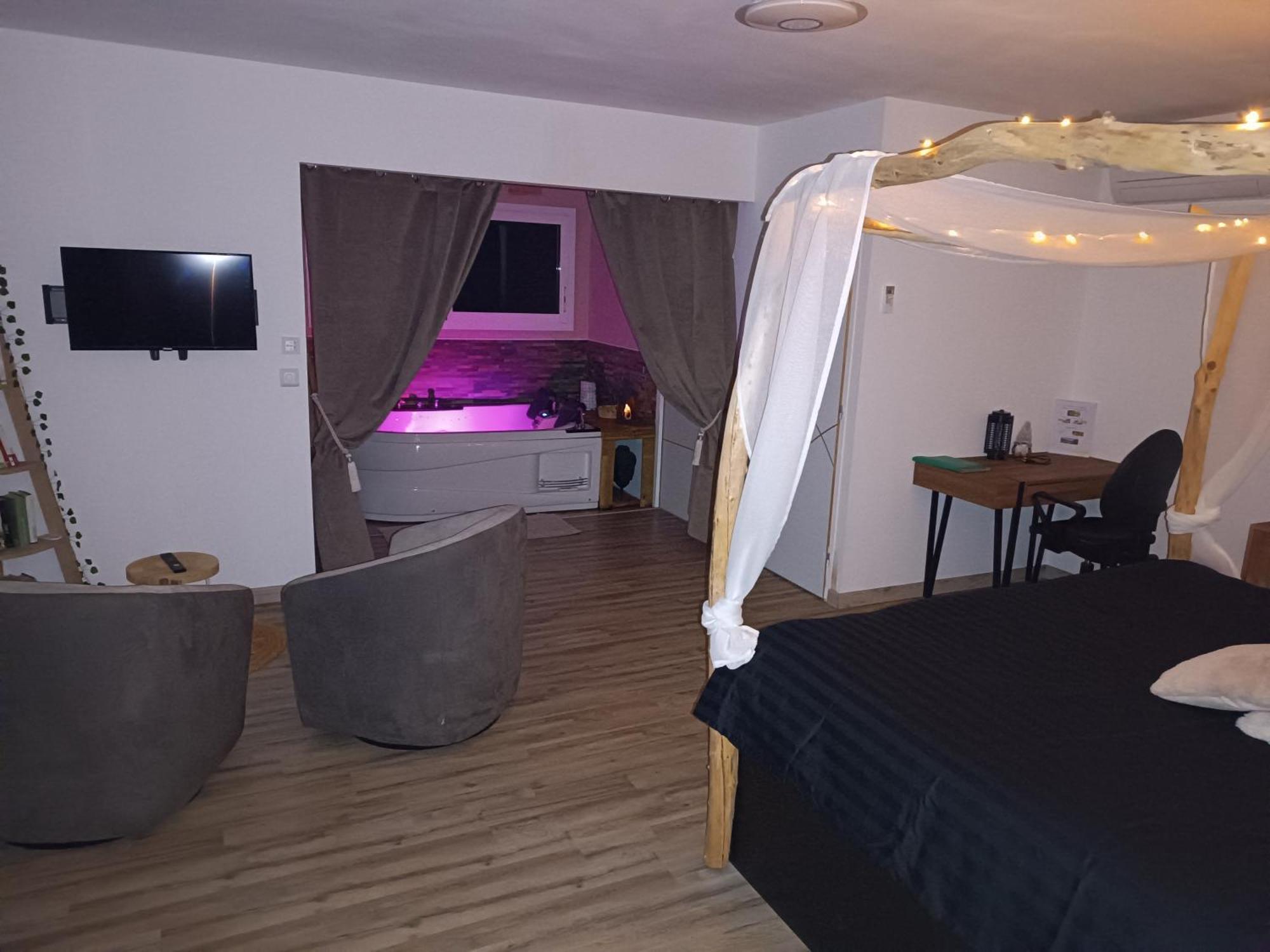 Sejour Bien-Etre Balneotherapie En Vallee Heureuse A โซเรด ภายนอก รูปภาพ